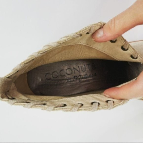 Coconuts by Matisse Suede Ankle Boots - Picture 4 of 7